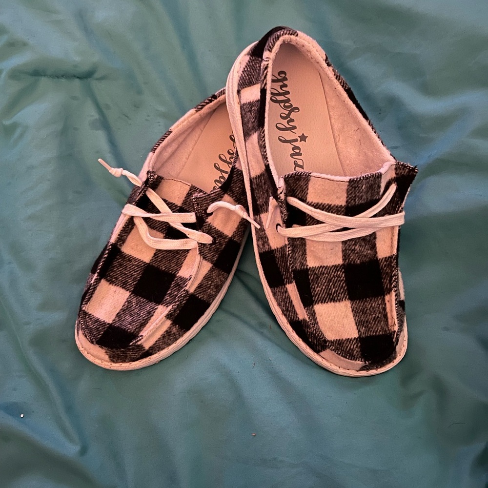 Buffalo check sneakers